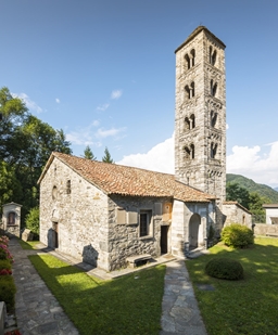 chiesa dei santi cosima e damiano rezzago